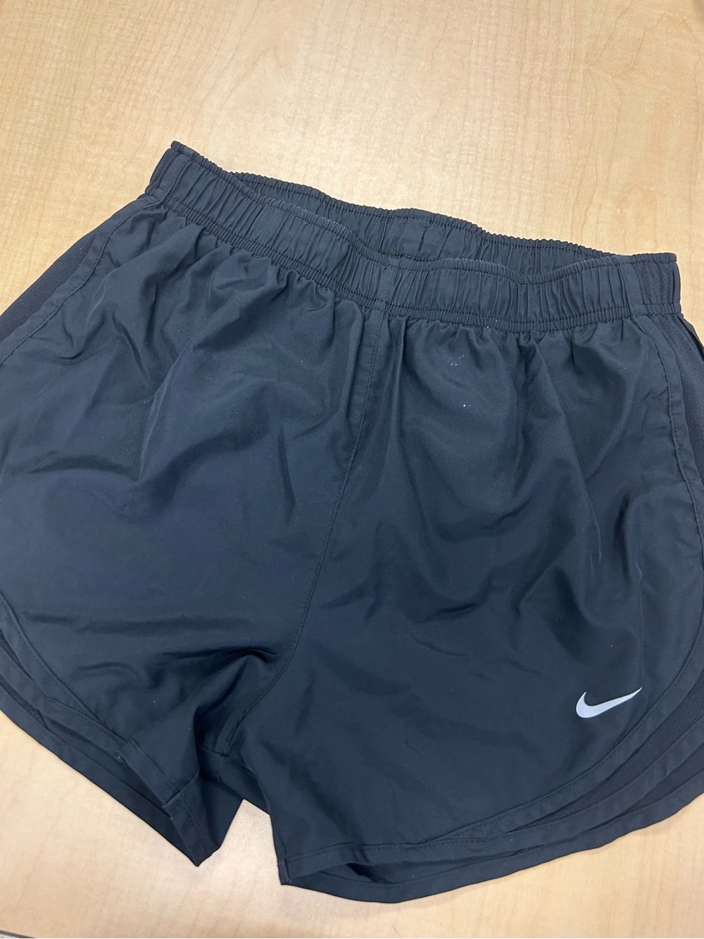 Nike & ASICS size medium lot of 3 Athletic Shorts - Picture 4 of 12